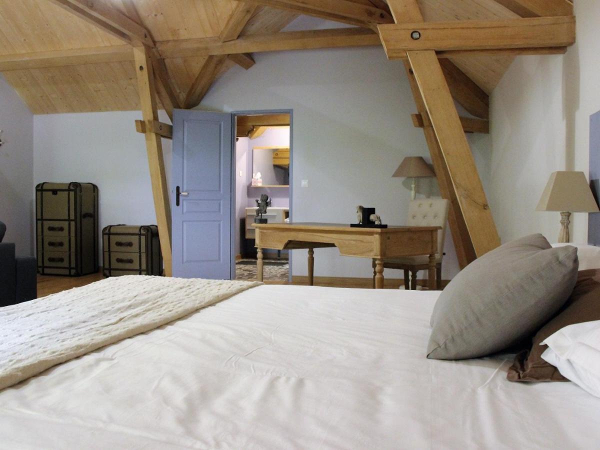 Domaine De Montchevreuil Hotell Fresneaux-Montchevreuil Exteriör bild